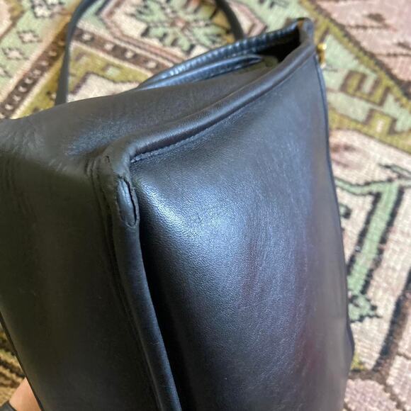 Vintage Coach 1992 Willis Black Leather Crossbody - Picture 6 of 8